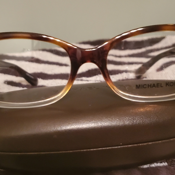 Brand New Michael Kors - Picture 6 of 6